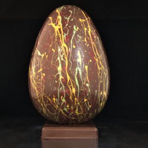 Oeuf-en-chocolat-visuel-contemporain-chocolaterie-alexis-monod-nice