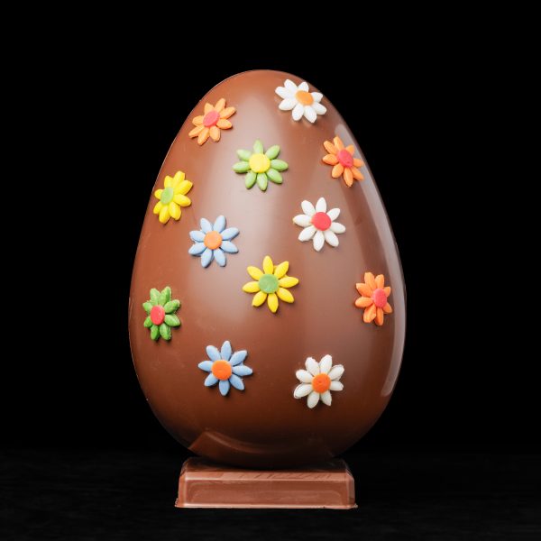 Oeuf de Pâques tout en chocolat vendu en ligne par Alexis Monod