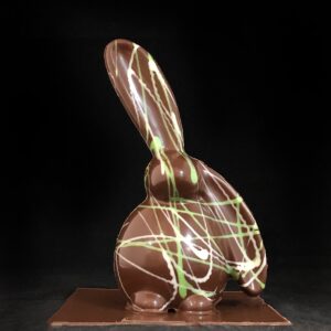Le Lapin original en chocolat lait vendu uniquement sur Nice et (5 km aux alentours)