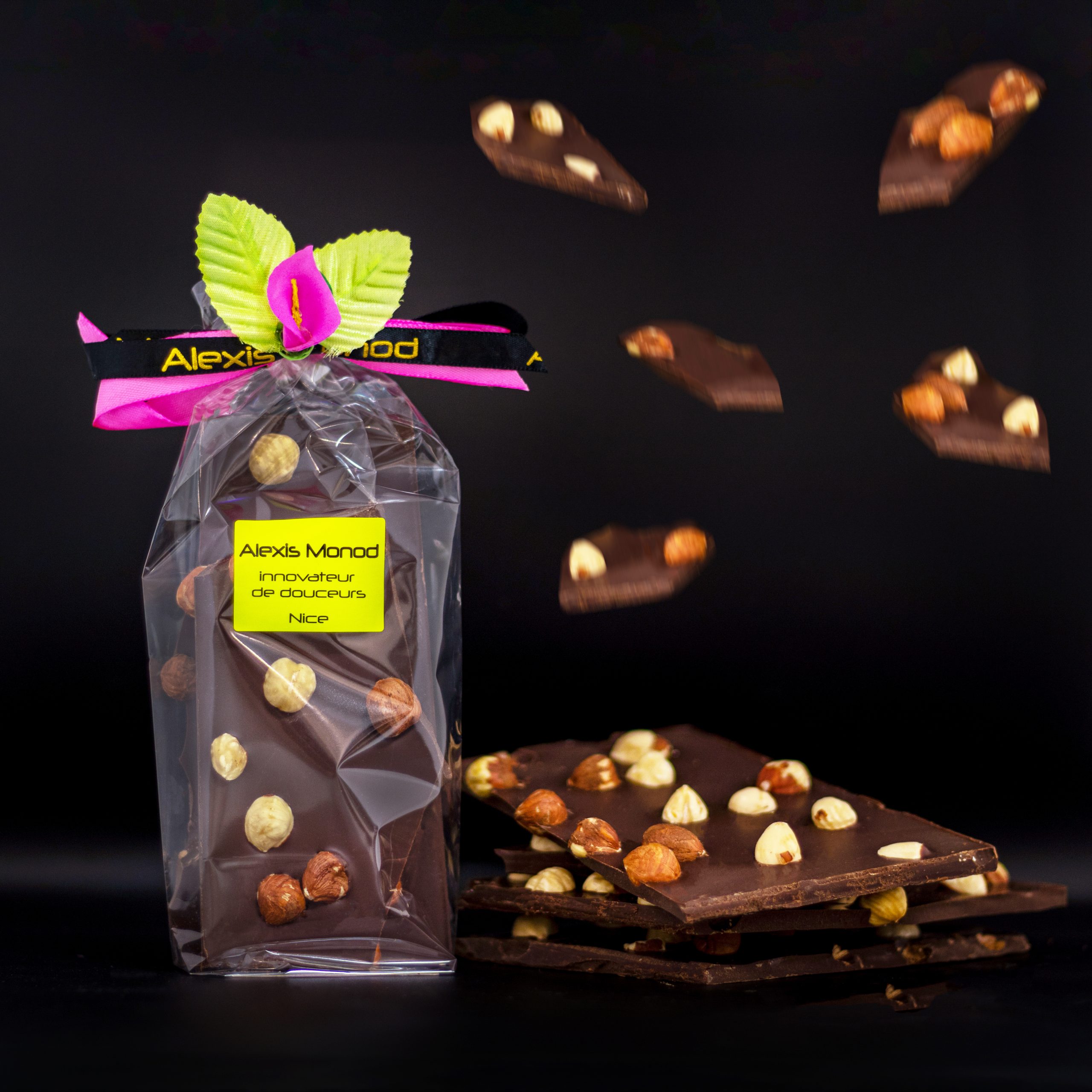 Chocolats Noirs Noisettes entières