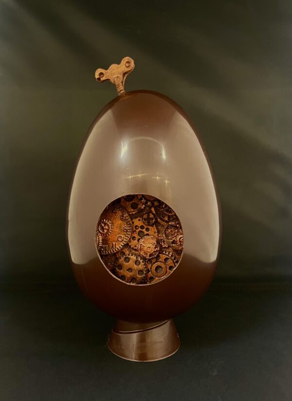 L'Oeuf l'Horloge chocolat noir ou lait garni