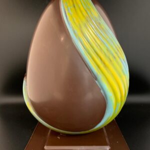 Oeuf raffiné chocolat noir ou lait vendu uniquement dans les Alpes-Maritimes (sauf arrière pays)